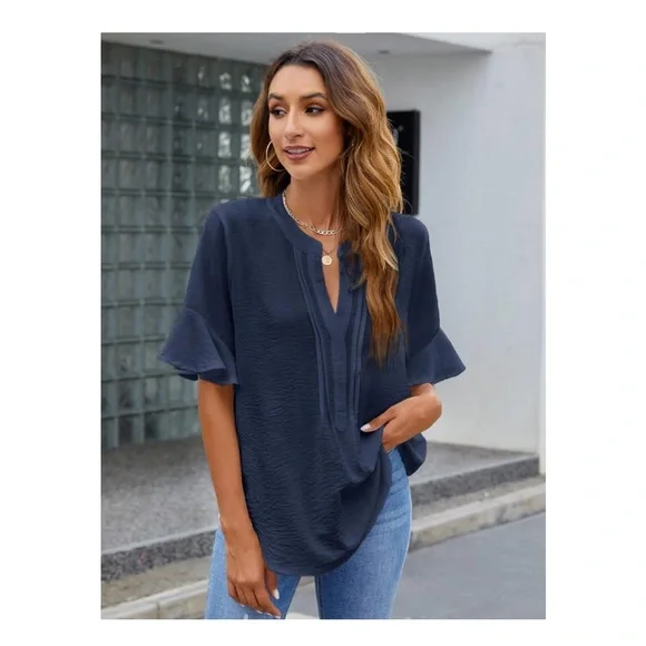 Women’s Blouse - Picture 2 of 8